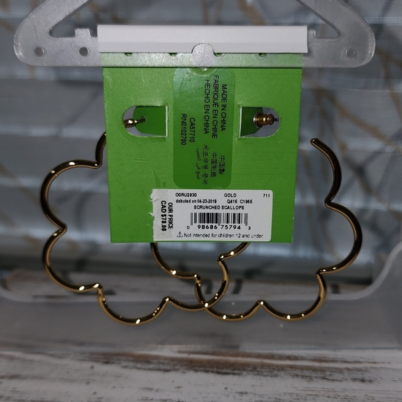 Kate Spade NWT Scrunched Scallop hoop earrings - Picture 4 of 5